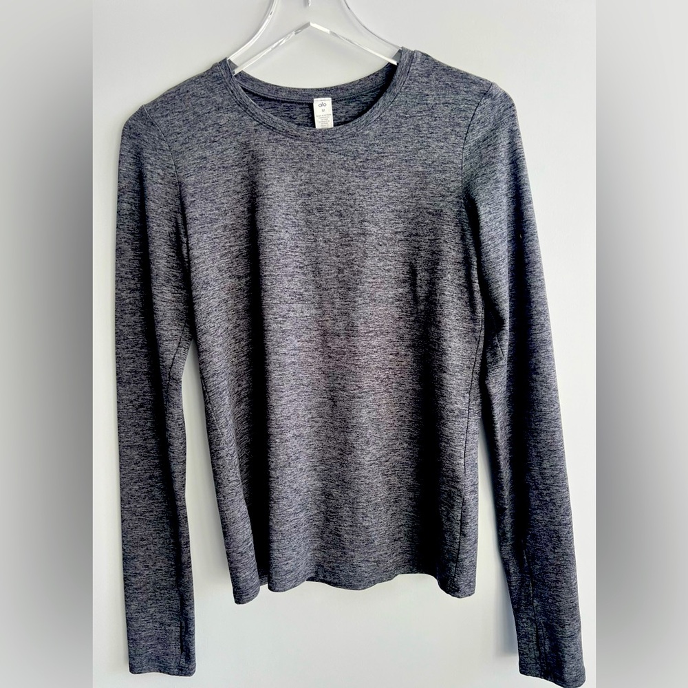 Alo womens Alosoft Finesse Long Sleeve barely worn dark heather grey M